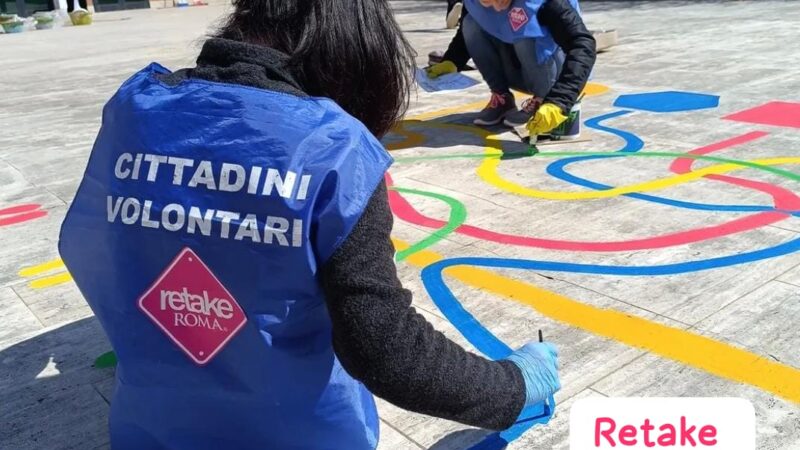 Guidonia, volontari al lavoro per una sorpresa ai bambini: riqualificato il terrazzo dell’Istituto Giuliano Montelucci