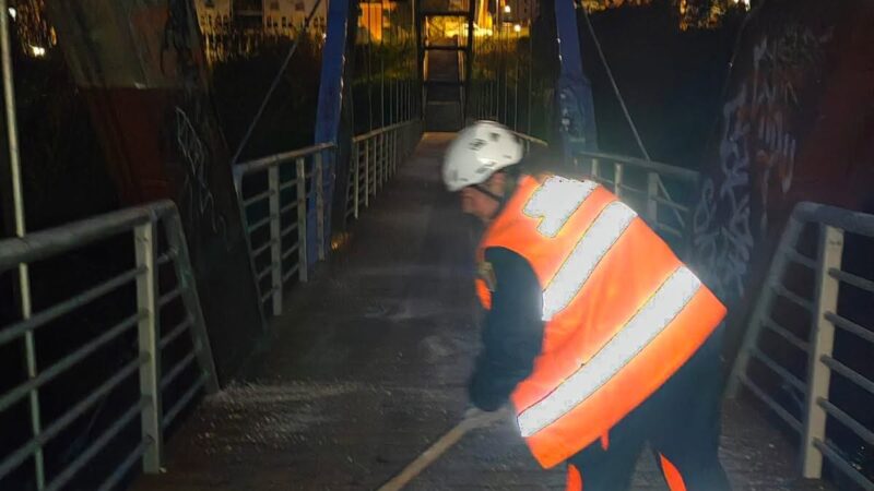 Tivoli, Ponte della Pace chiuso per lavori: si accelera. Comune: “Cercheremo di finire prima del ritorno a scuola”