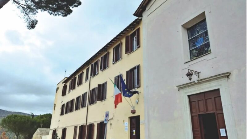 Tivoli Forma, dalle lezioni ridotte al caso Facebook: scontro sul post della Lega condiviso dalla scuola