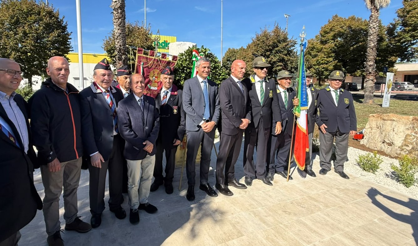 Bivio di Guidonia, l’inaugurazione del monumento dedicato ai caduti della Polizia