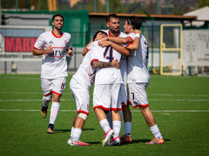 Calcio, il Villalba Ocres Moca pareggia col Riano ma passa ai sedicesimi di Coppa di Promozione. Il Ds Lauri: “Peccato per il pari di ieri, ma l’importante era qualificarci”